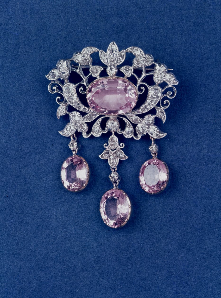 Brosje i form av en blomst, ca. 1780 topas og diamant av Unbekannt Unbekannt