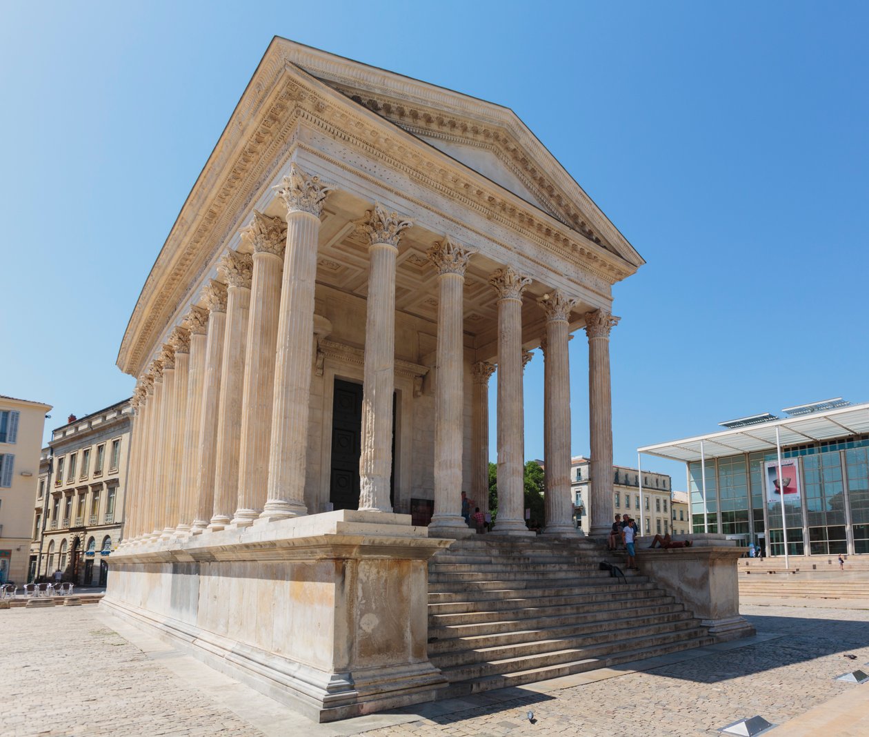 Nimes, Frankrike. Firkantet hus. av Unbekannt Unbekannt