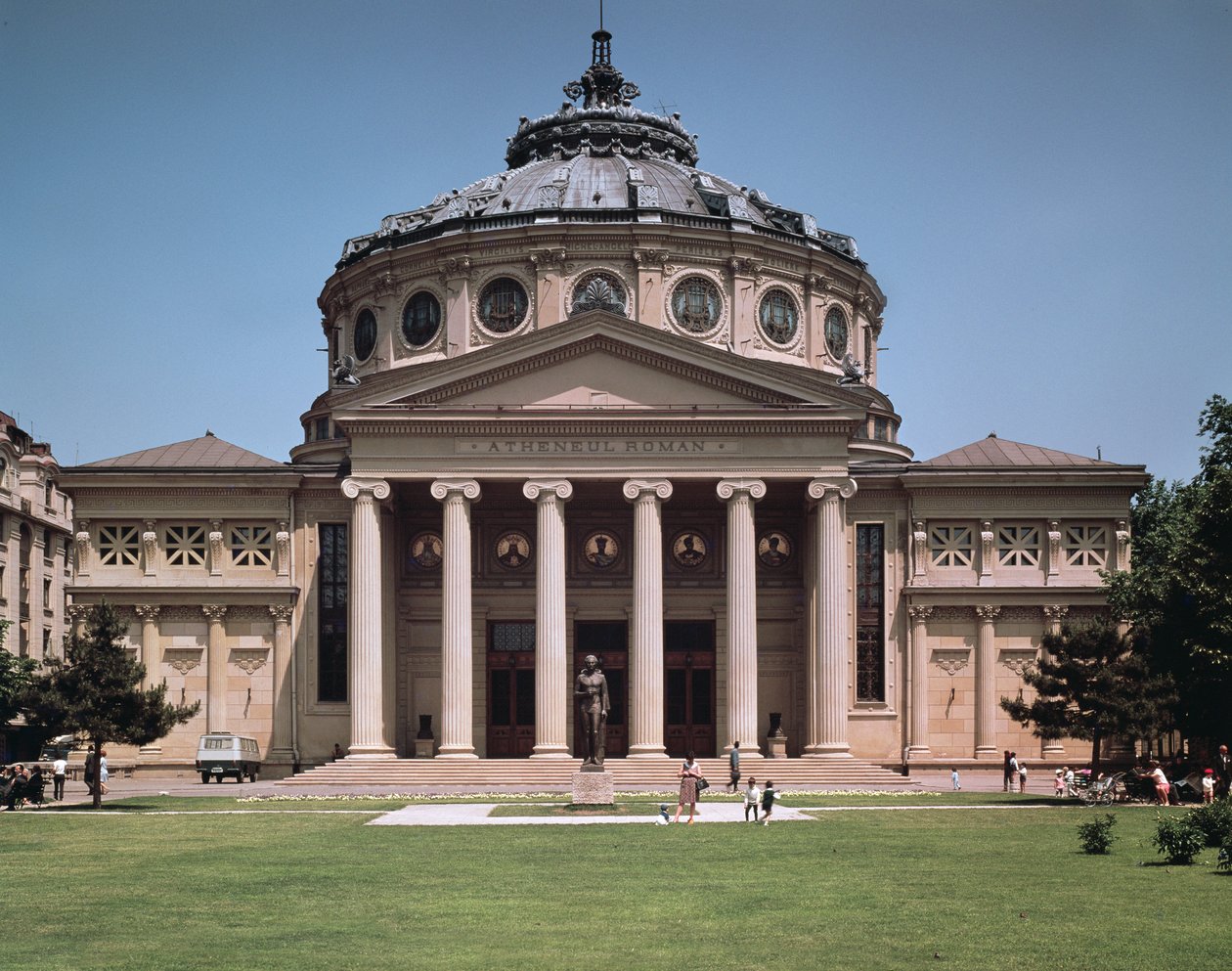 Det rumenske Atheneum (Atheneul Roman), Bucuresti, Romania av Unbekannt Unbekannt