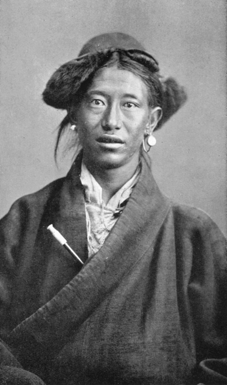 En tibetansk kvinne, c1910 av Unbekannt