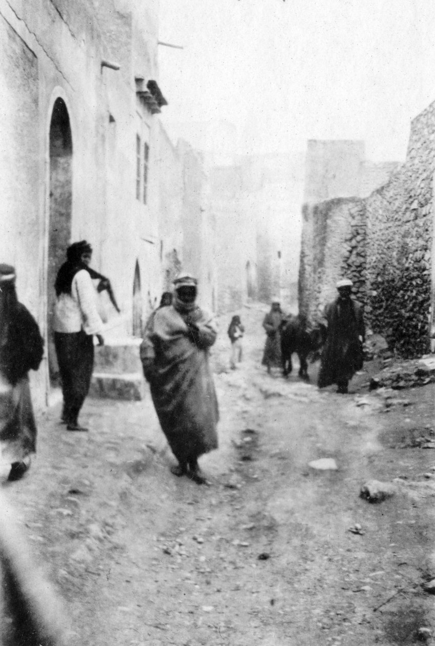 En gate i Mosul, Mesopotamia, 1918 av Unbekannt