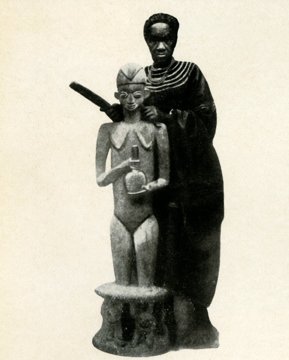 Afrikansk billedhugger Kamerun, 1947. av Unbekannt