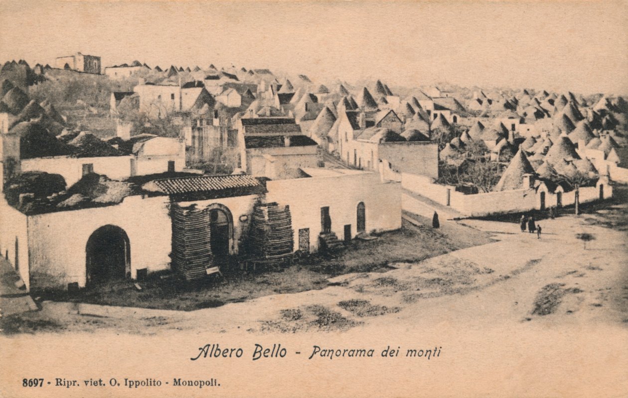 Albero Bello - Panorama av fjellene, c1910. av Unbekannt