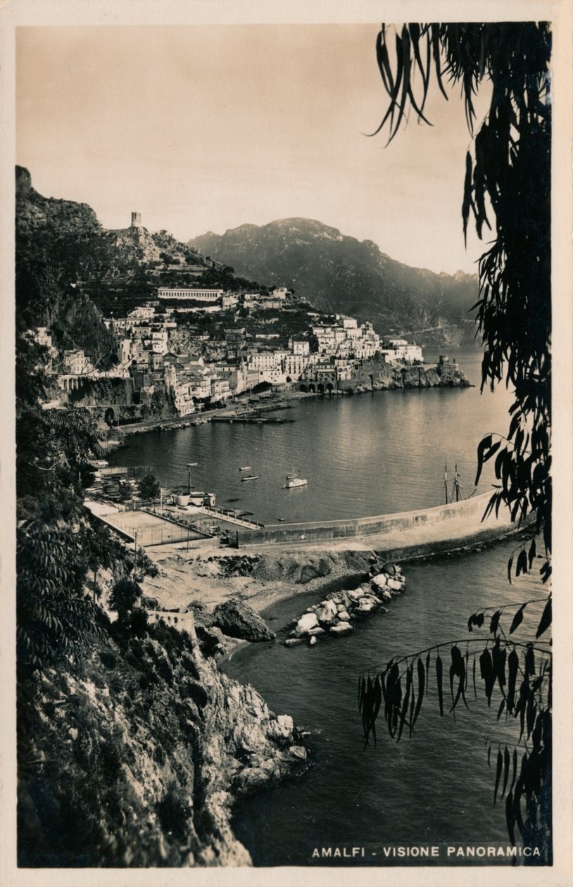 Amalfi - Panoramautsikt, c1910. av Unbekannt