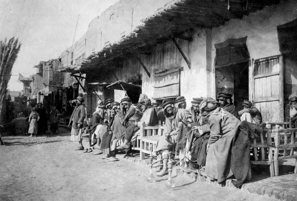Arabisk kafé, Kazimain, Irak, 1917-1919 av Unbekannt