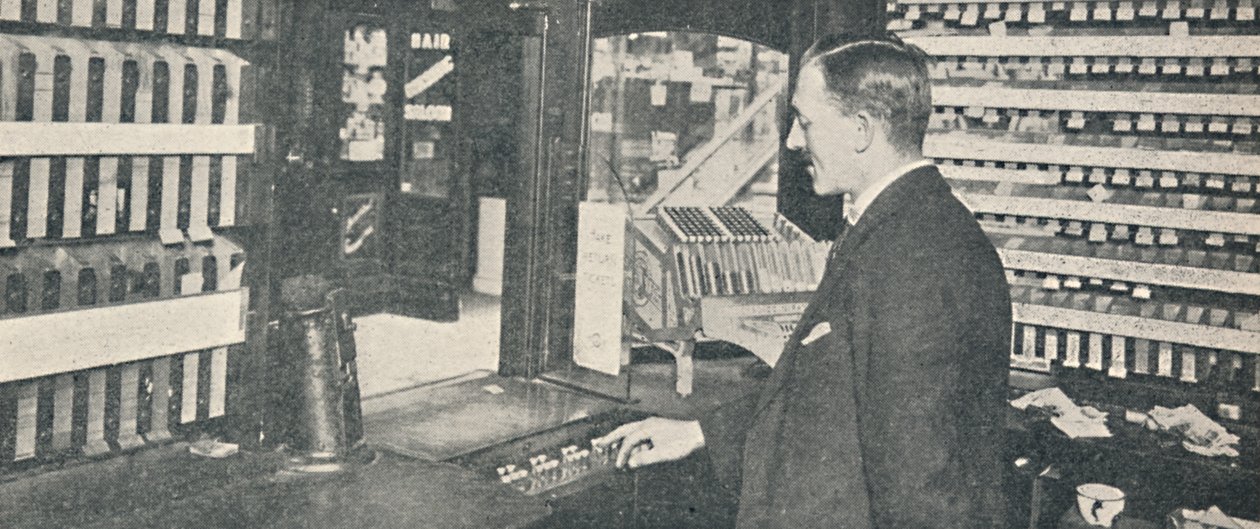 Automatiske billett- og bytteautomater i Westminster, 1926 av Unbekannt