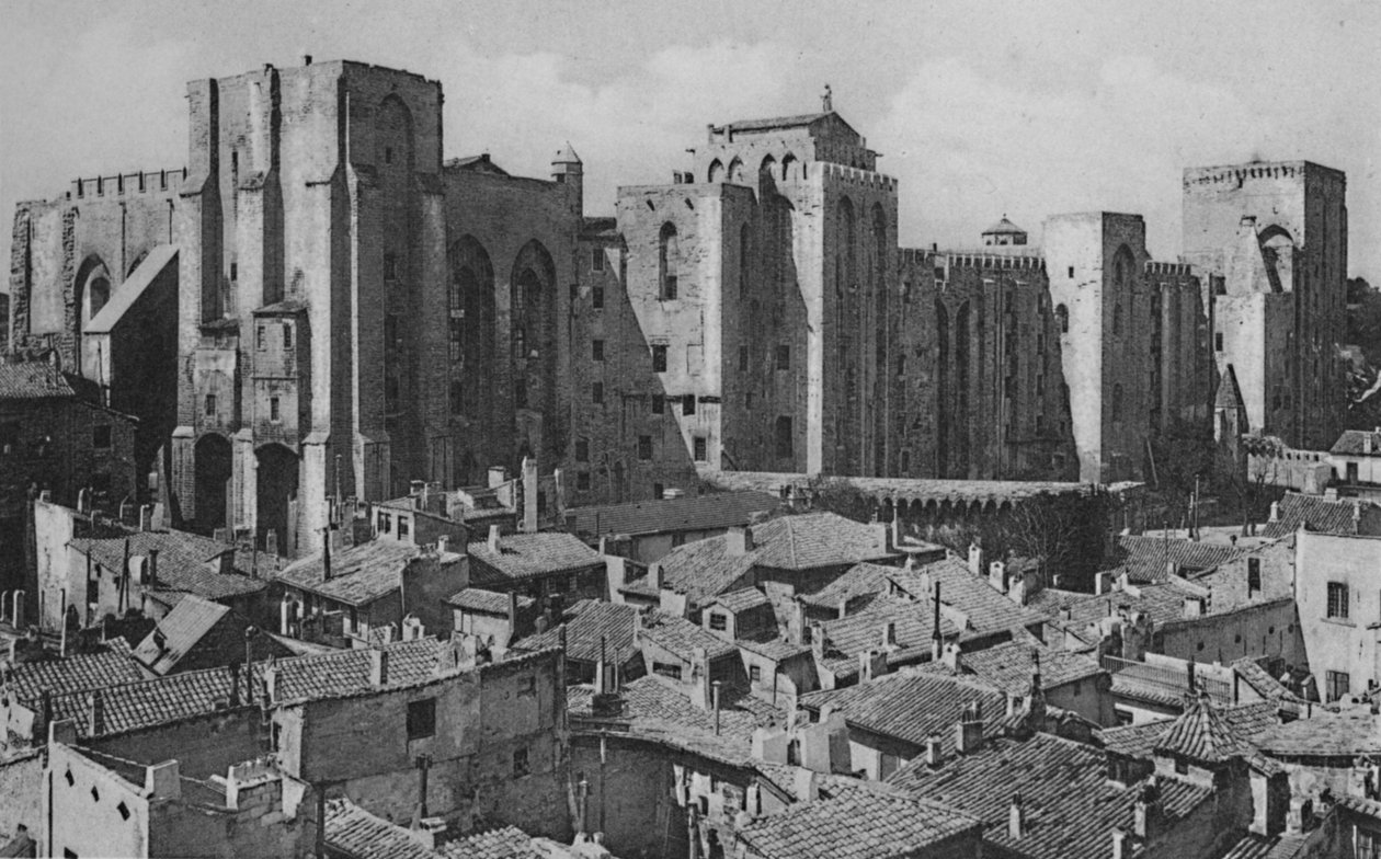 Avignon - Popes Palace East Side, c1925 av Unbekannt