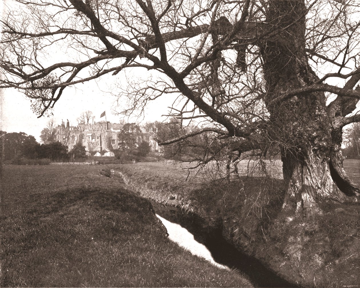 Berkeley Castle, Berkeley, Gloucestershire, 1894. av Unbekannt