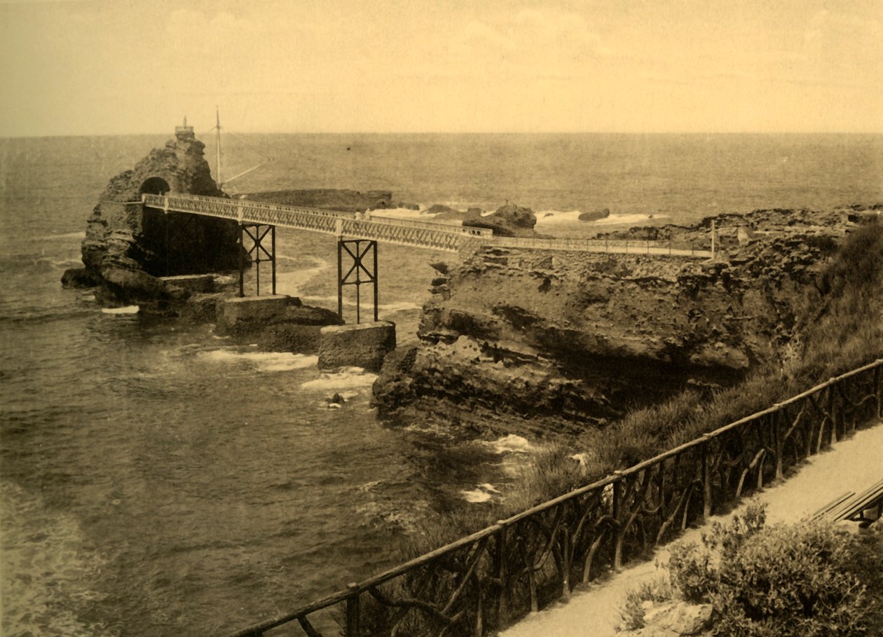 Biarritz - The Rock of the Virgin, c1930. av Unbekannt