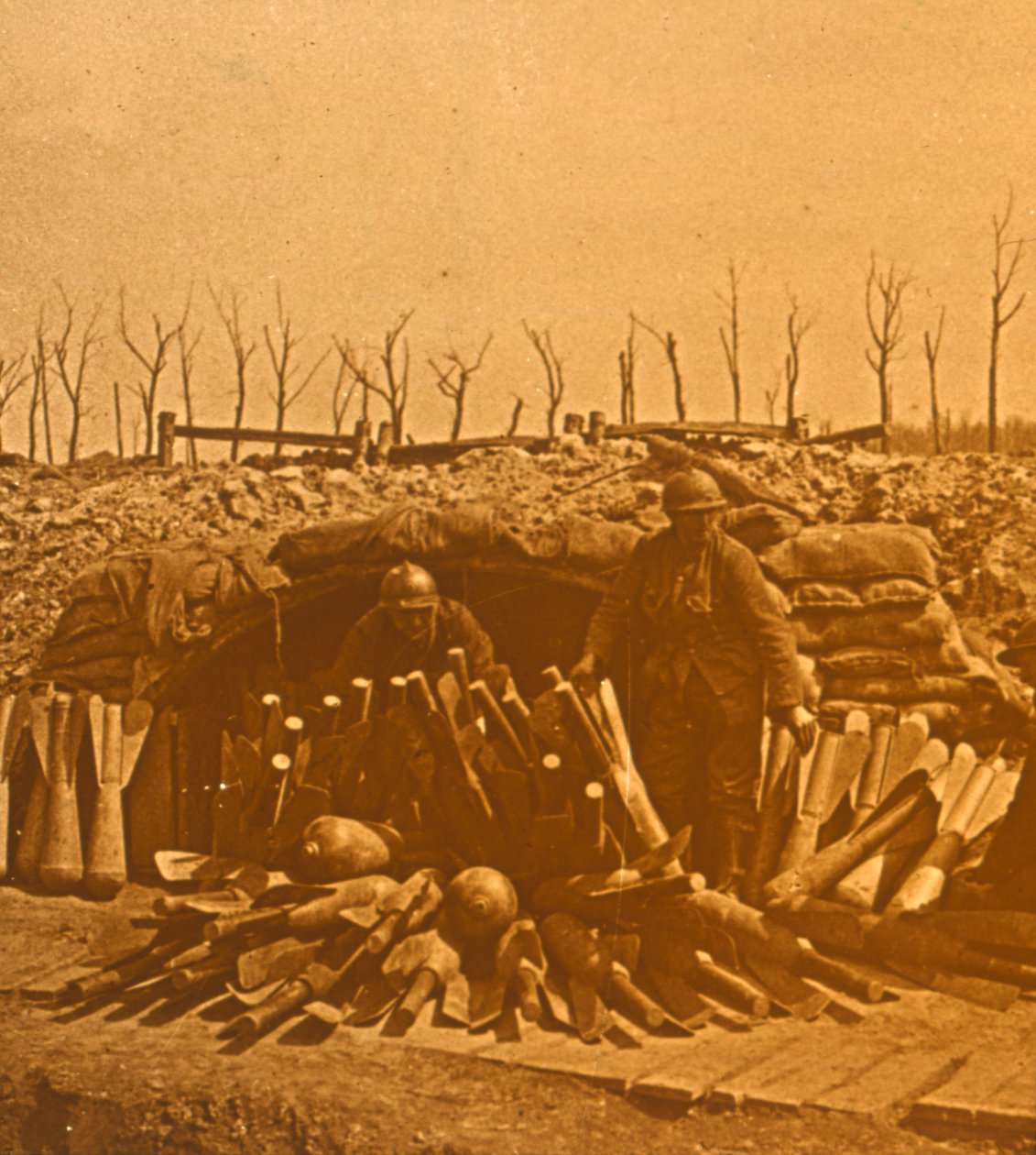 Bombebutikk, c1914-c1918 av Unbekannt