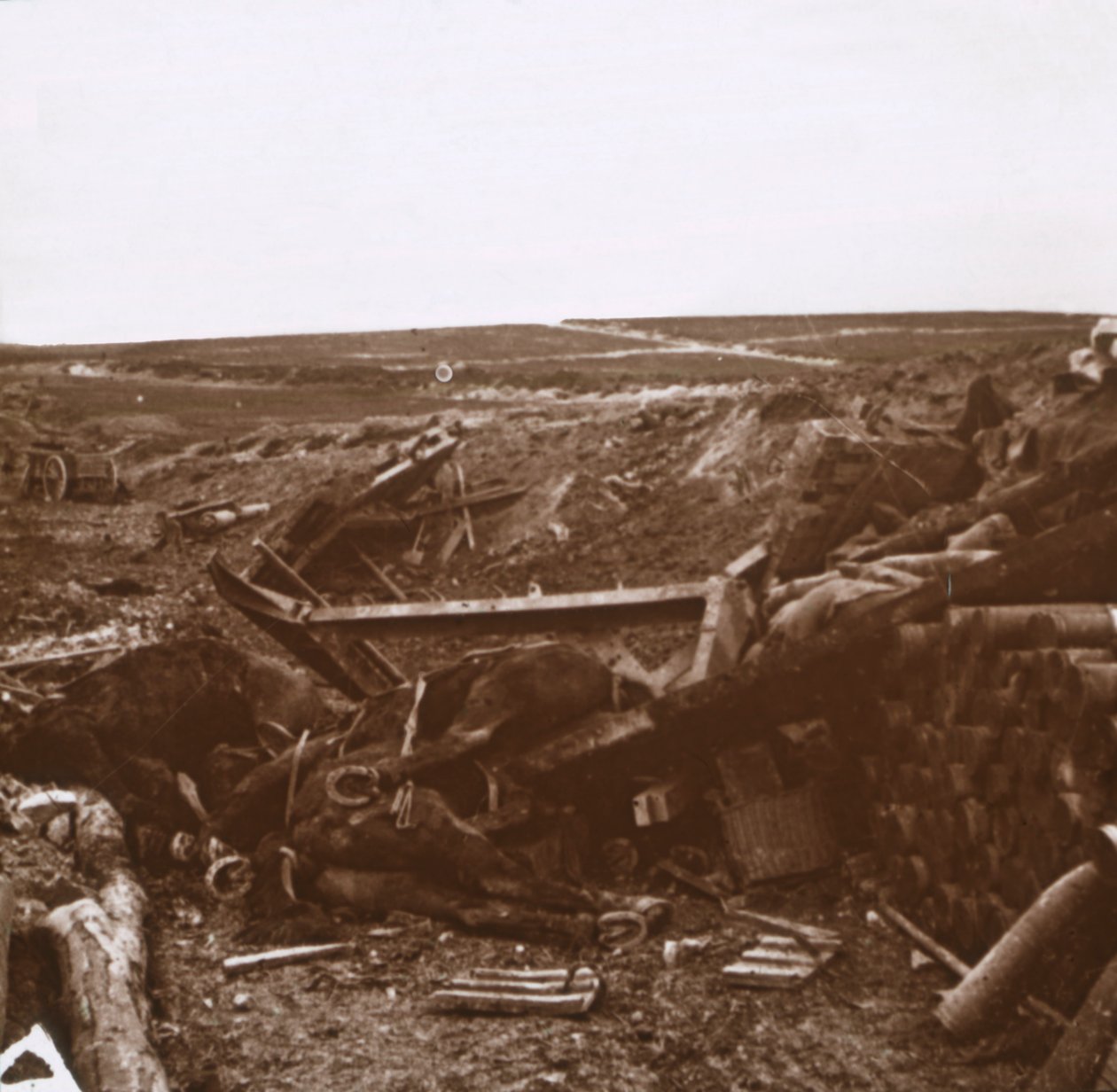 Bombardert batteri, Clery, Frankrike, c1914-c1918 av Unbekannt