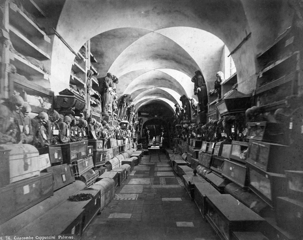 Kapusinernes katakomber, Palermo, Italia, ca 1910-tallet av Unbekannt