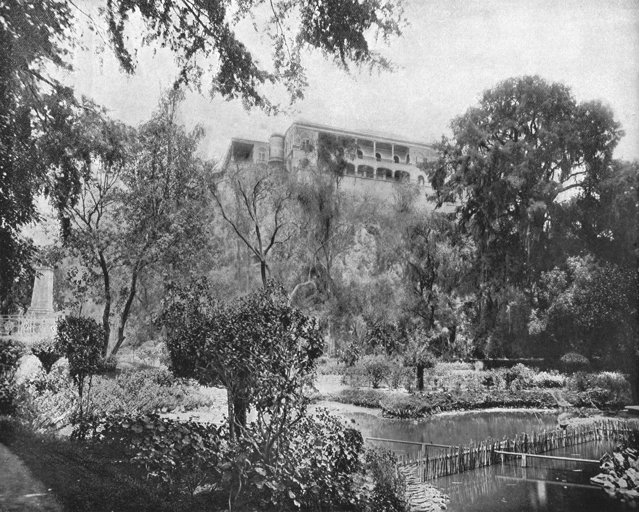 Chapultepec, Mexico by, Mexico, c1900. av Unbekannt