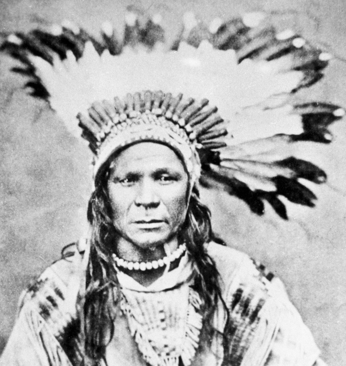 Chief Crow Flies High, c1885-90 av Unbekannt