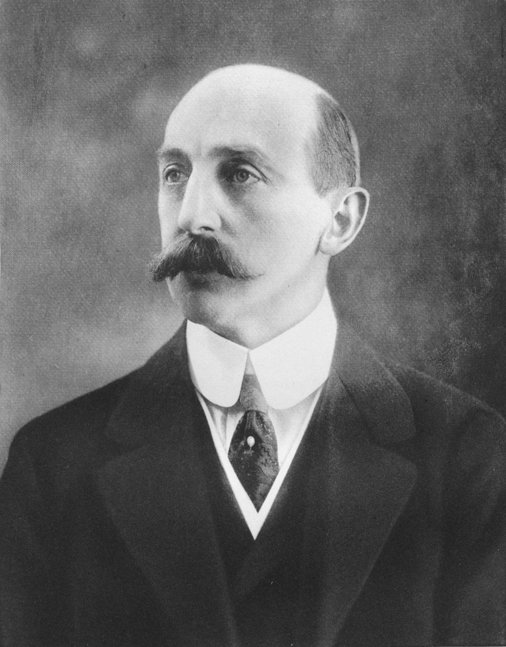 Oberst Chaloner, M.P., 1911 av Unbekannt