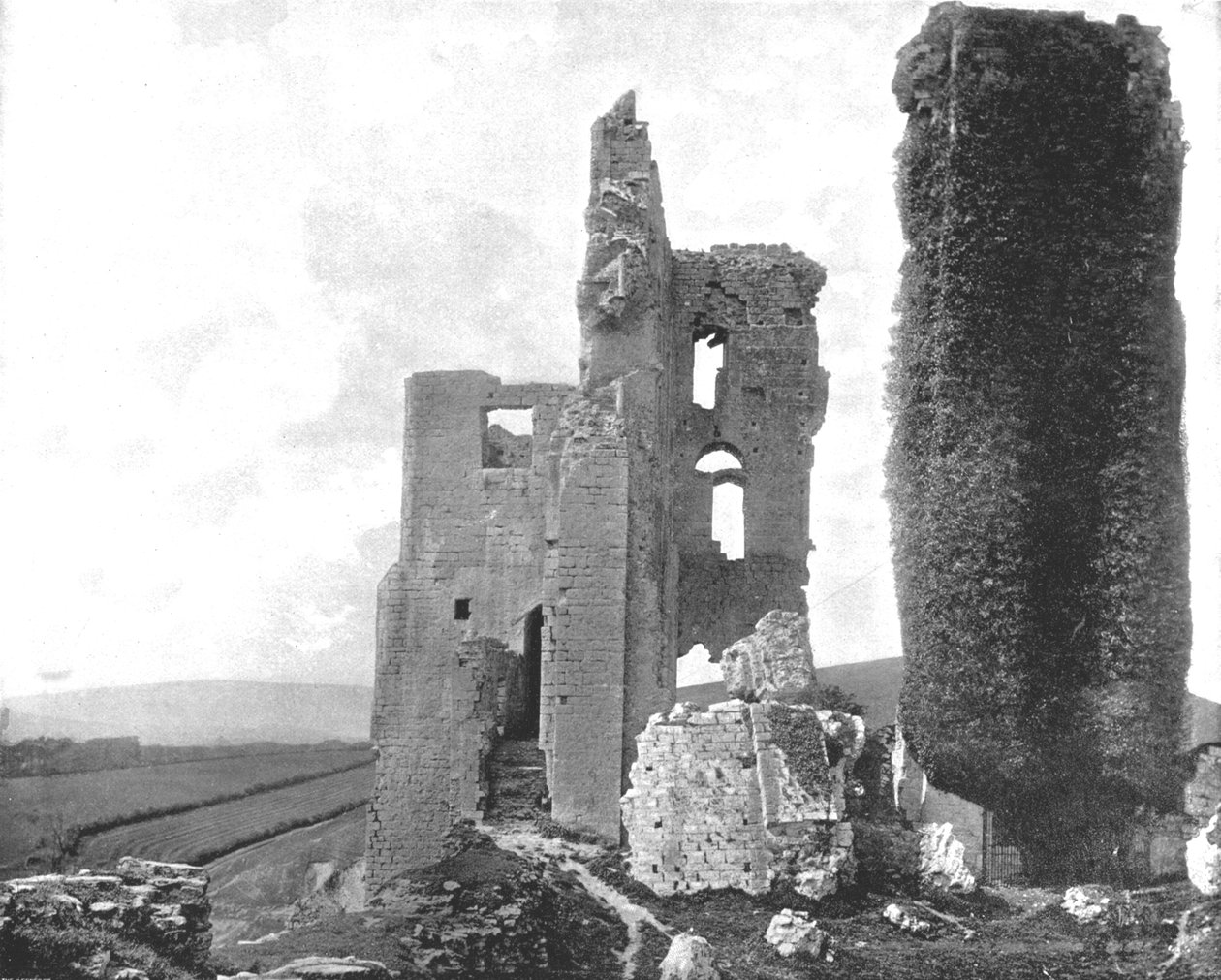 Corfe Castle, Dorset, 1894. av Unbekannt