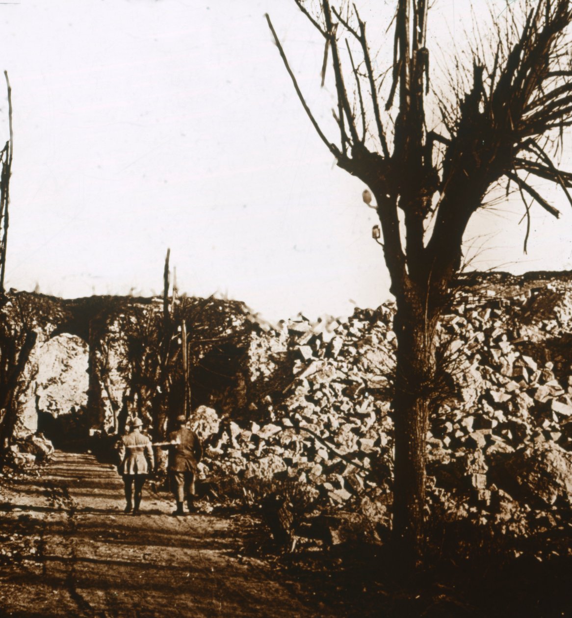 Coucy-le-Chateau, Frankrike, c1914-c1918 av Unbekannt