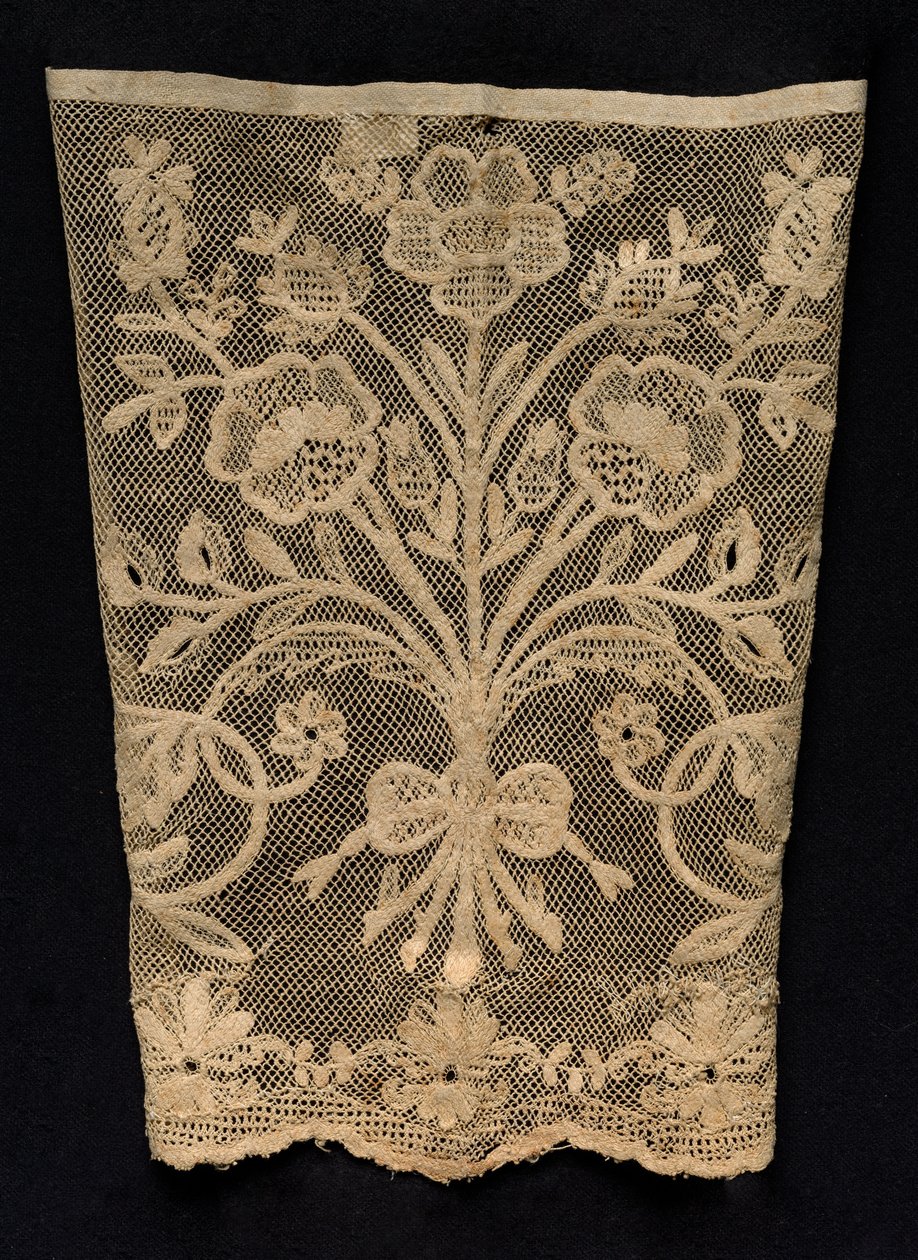 Mansjett med blomsterranker, 1800-tallet. av Unbekannt