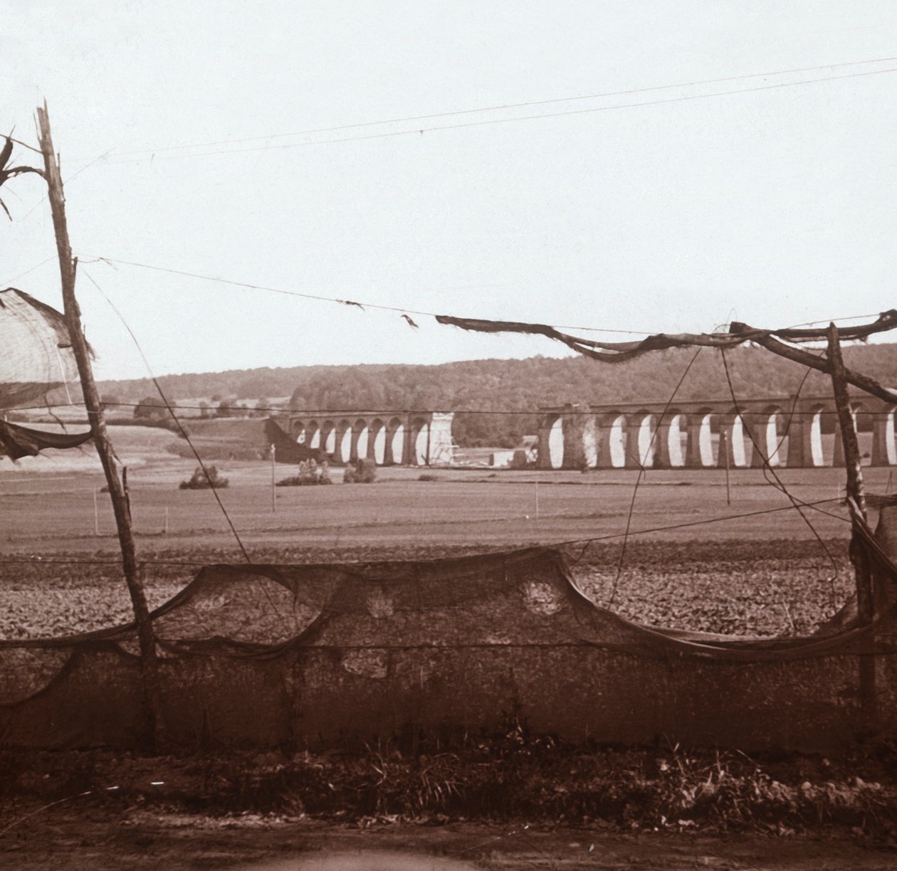 Dannemarie Viaduct, Nord-Frankrike, c1914-c1918 av Unbekannt