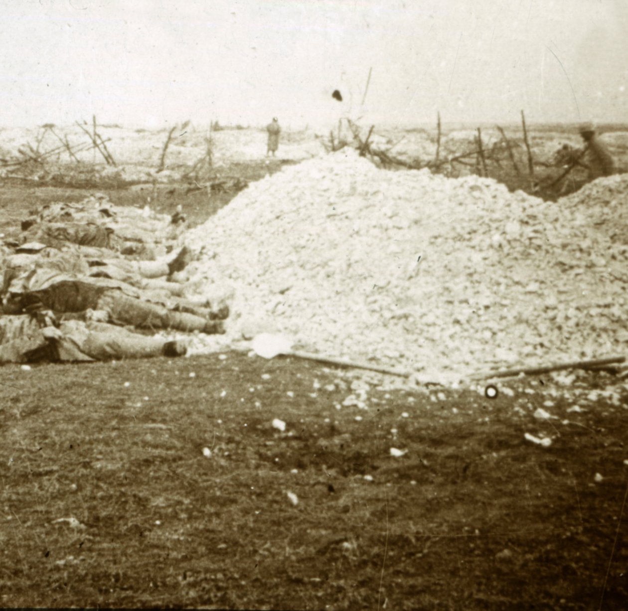 Døde kropper, Souain, Nord-Frankrike, september 1915 av Unbekannt
