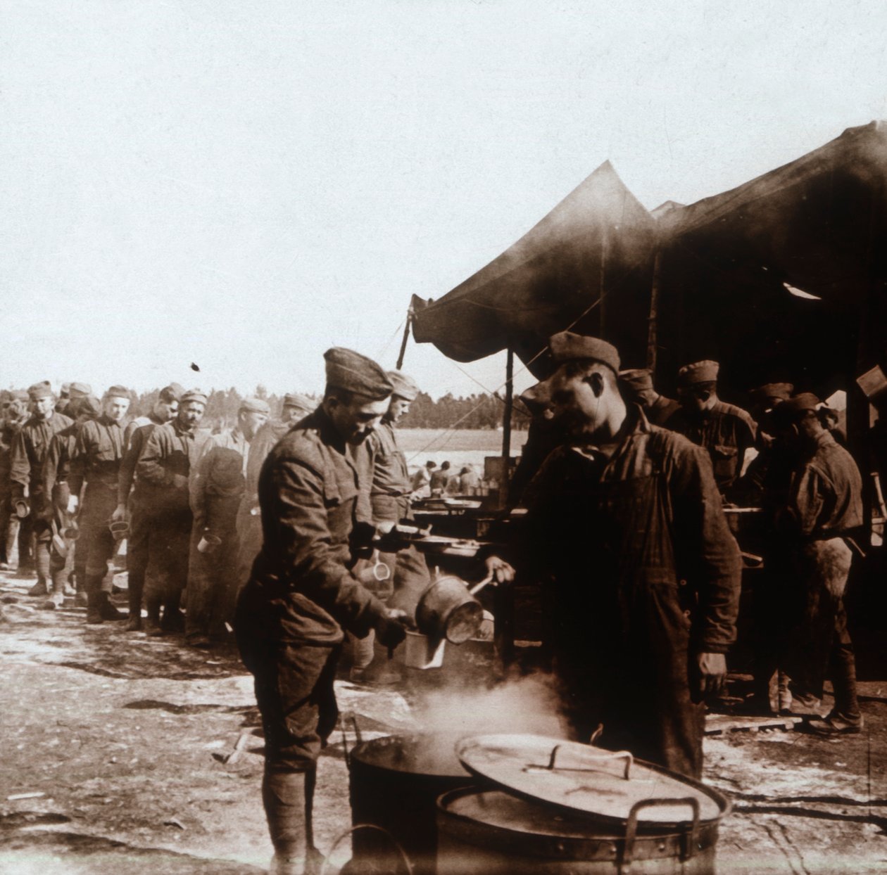 Feltkjøkken i amerikansk leir, Melette, Frankrike, c1914-c1918. av Unbekannt