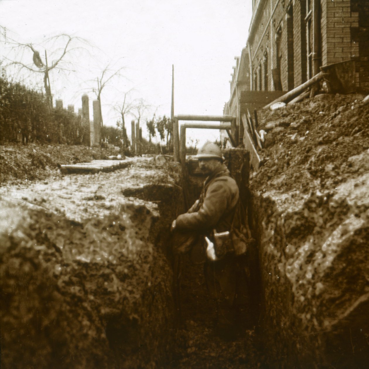 Fransk soldat i skyttergraver, c1914-c1918 av Unbekannt