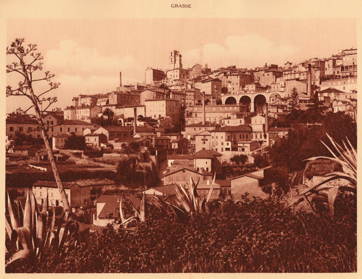 Generell utsikt over Grasse, 1930. av Unbekannt
