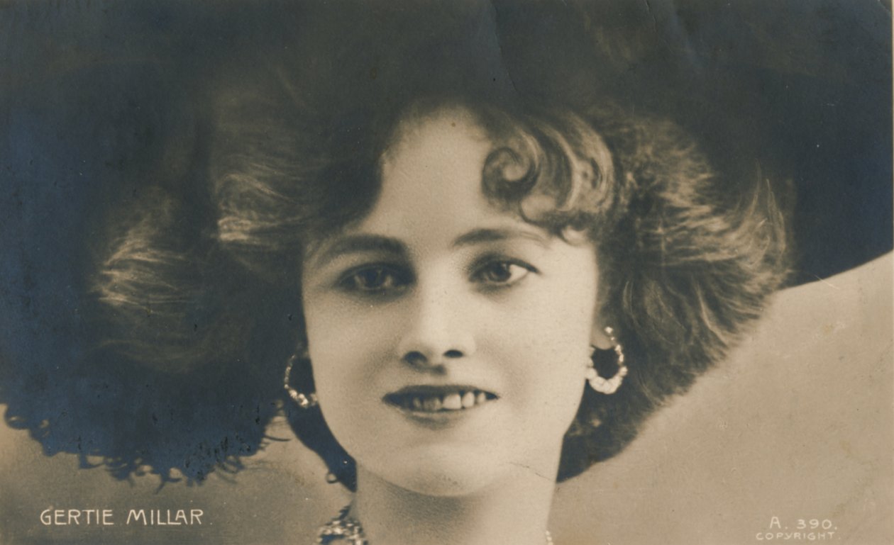 Gertie Millar, 1879- 952, c1930. av Unbekannt