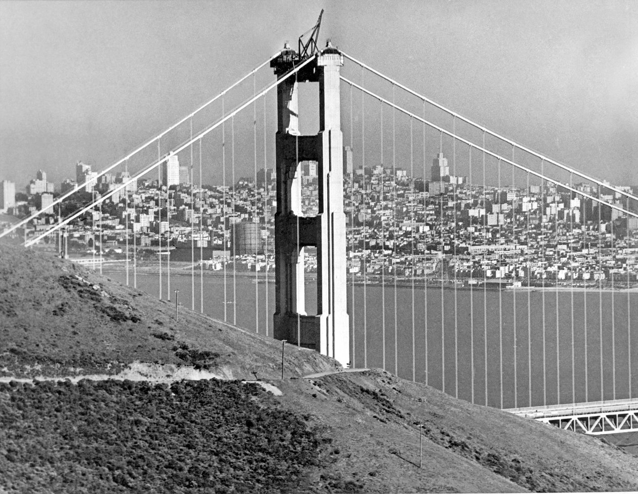 Golden Gate Bridge Tower (s/hvitt bilde) av Unbekannt