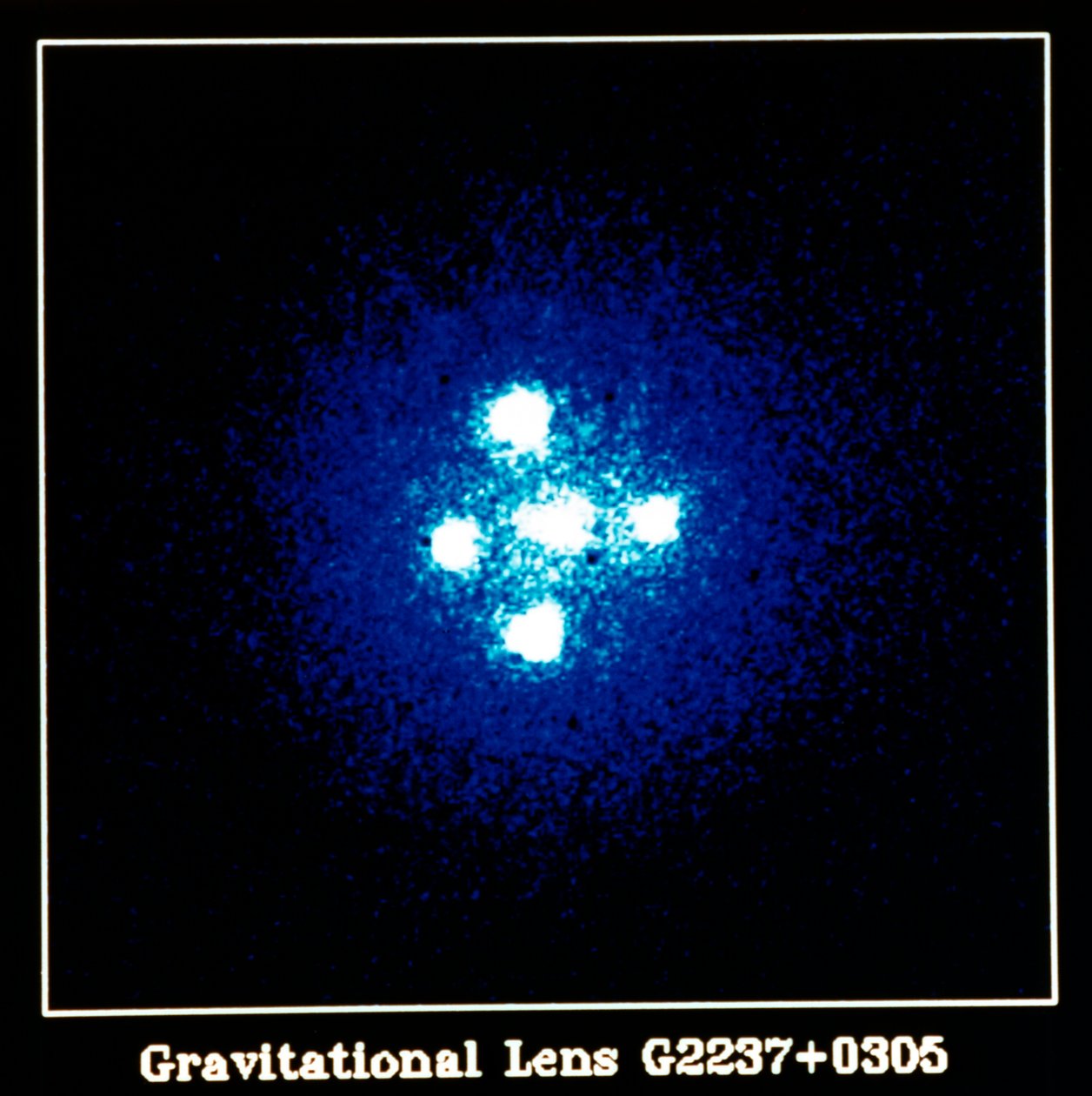 Gravitasjonslinse G2237+0305 av Unbekannt