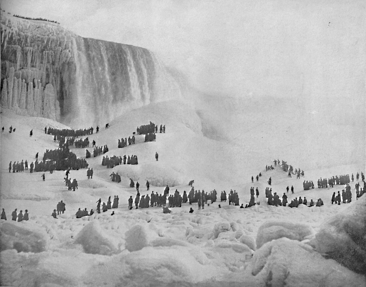 Ice Mountain, Niagara, c1897. av Unbekannt
