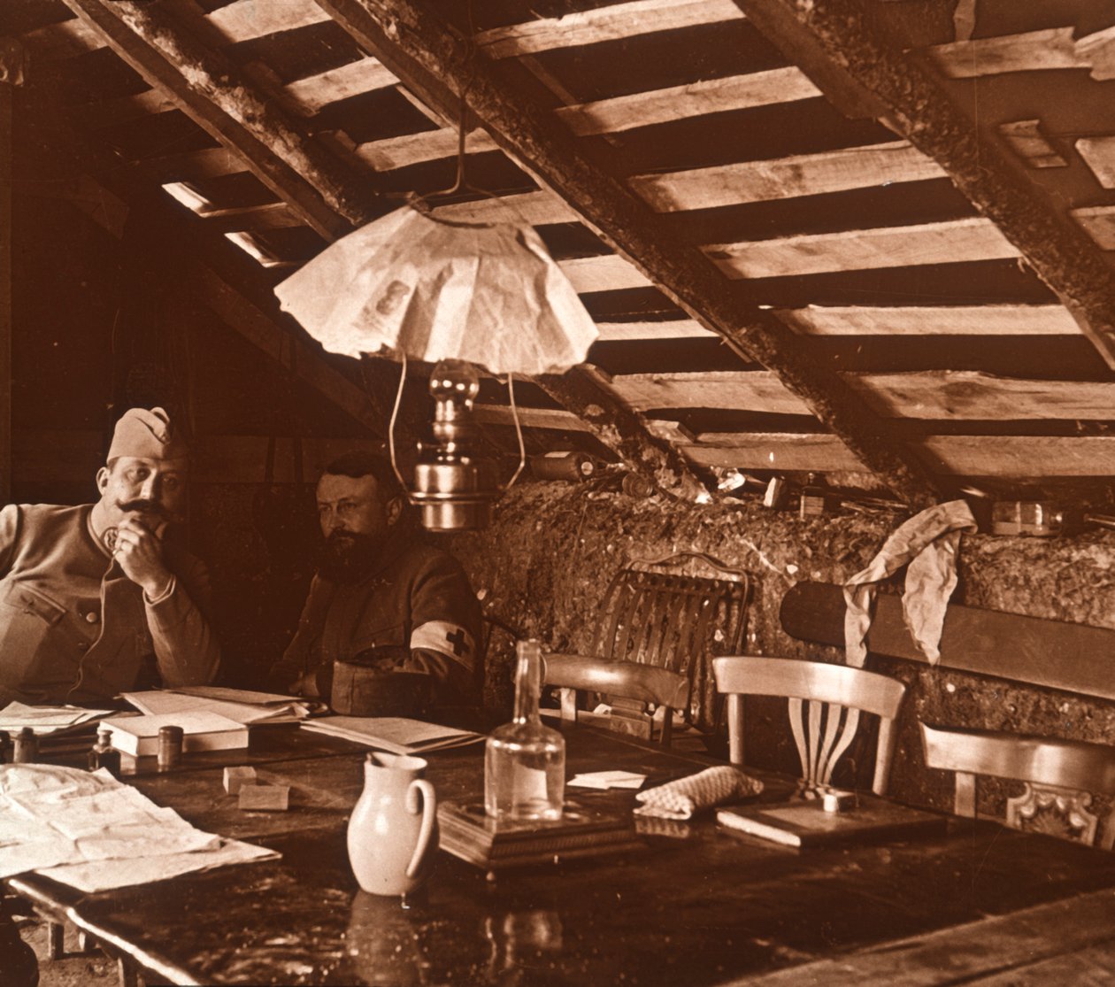 I skyttergravene, c1914-c1918 av Unbekannt