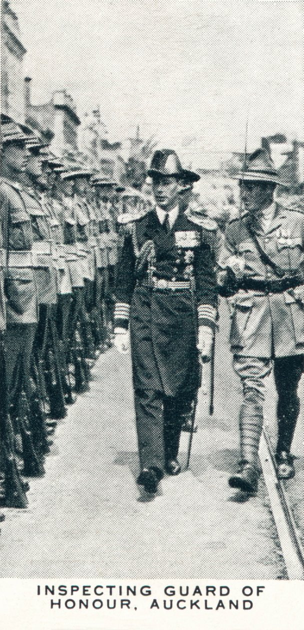 Inspecting Guard of Honour, Auckland, 1927 1937 av Unbekannt