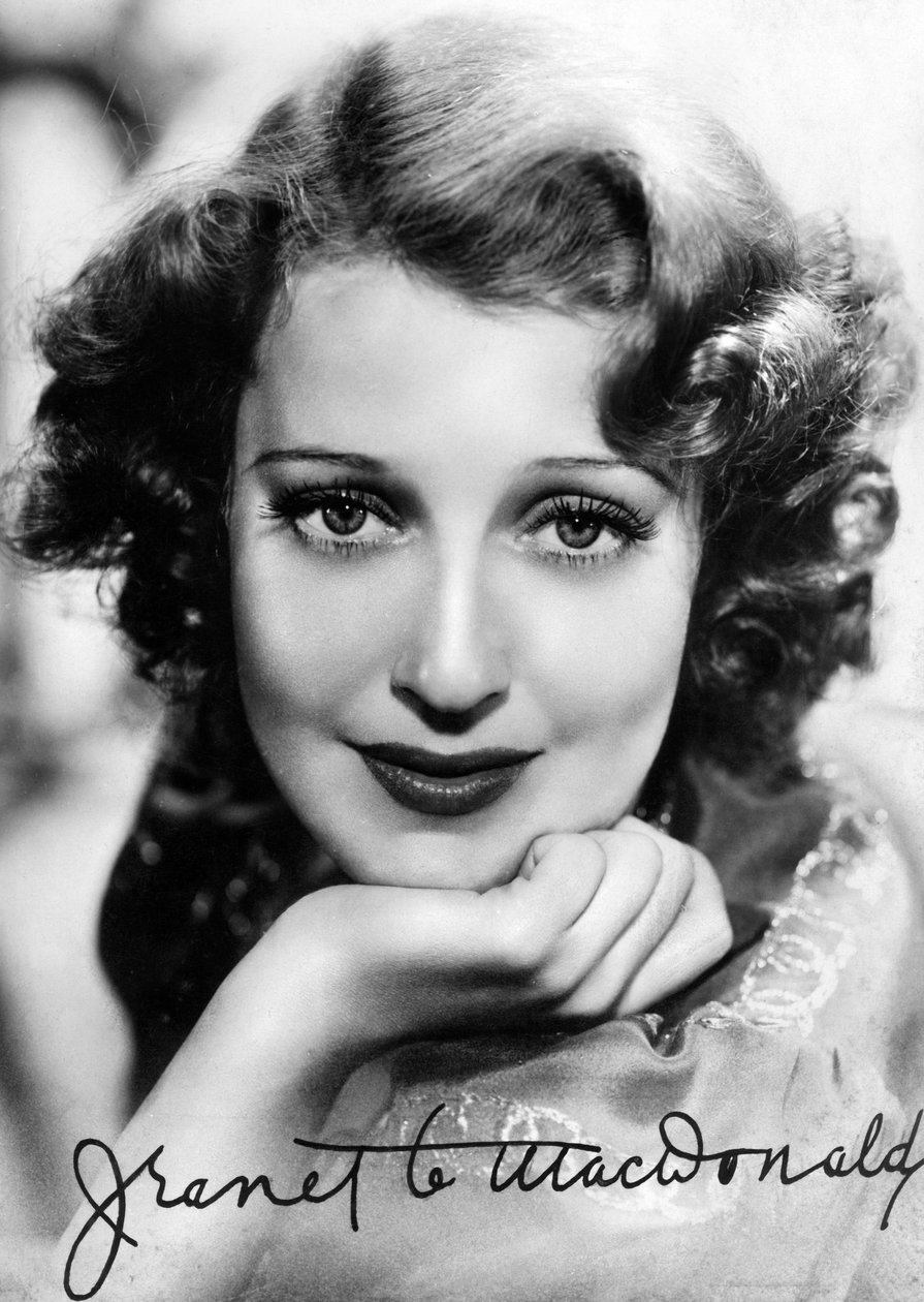 Jeanette MacDonald 1903-1965, amerikansk sanger og skuespillerinne, c1930-c1940s av Unbekannt