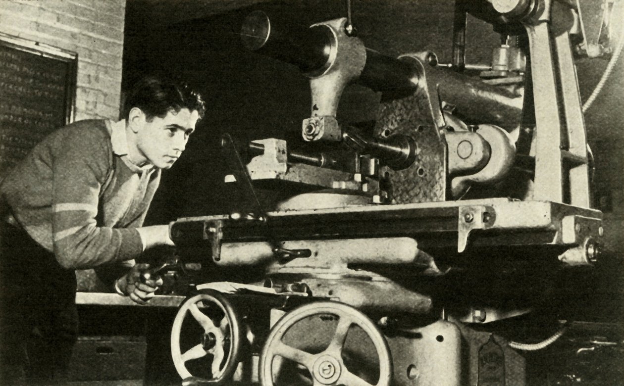 Learning His Trade, c1948. av Unbekannt