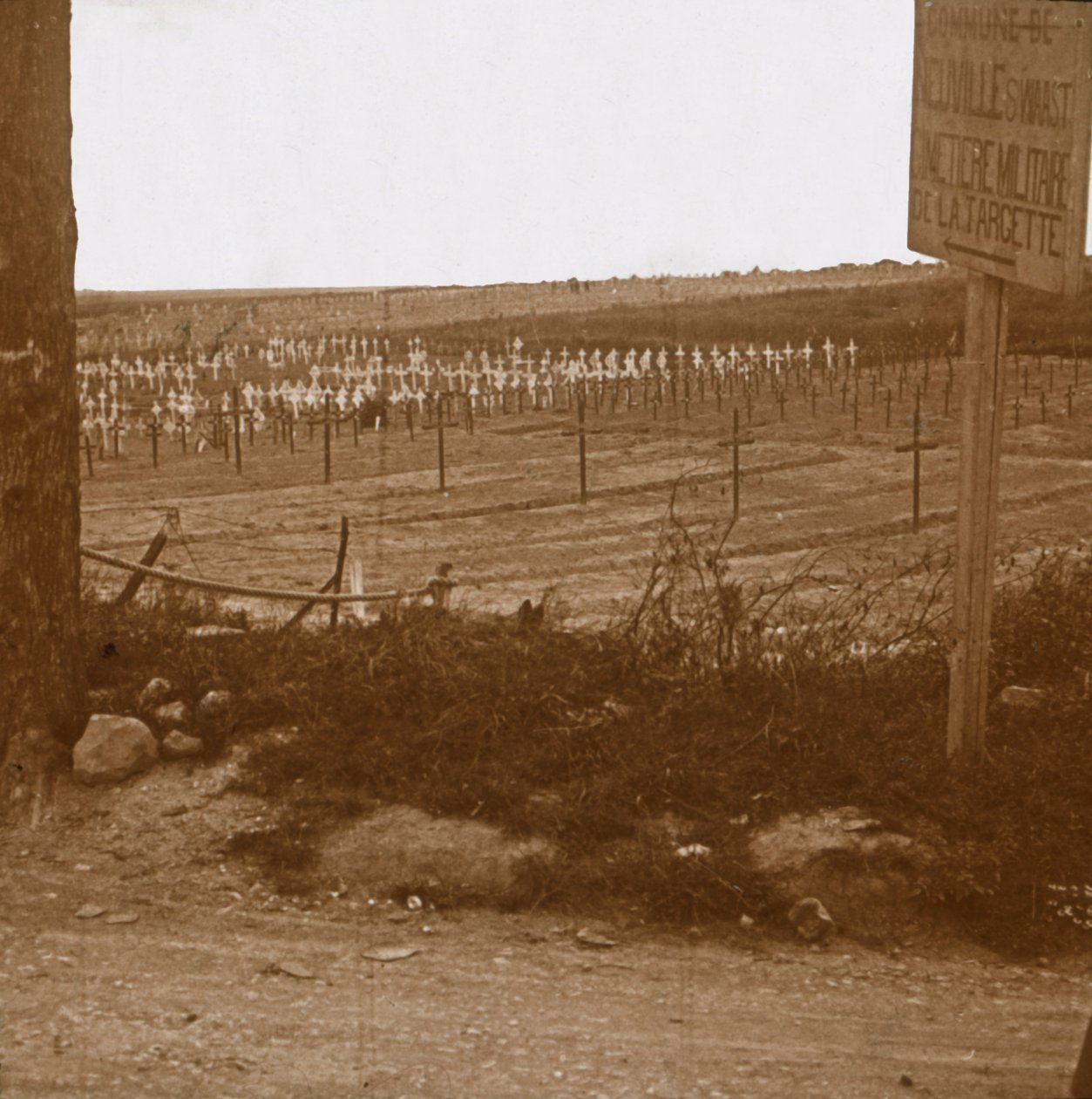 Militærkirkegård, Neuville-Saint-Vaast, Nord-Frankrike, c1914-c1918 av Unbekannt