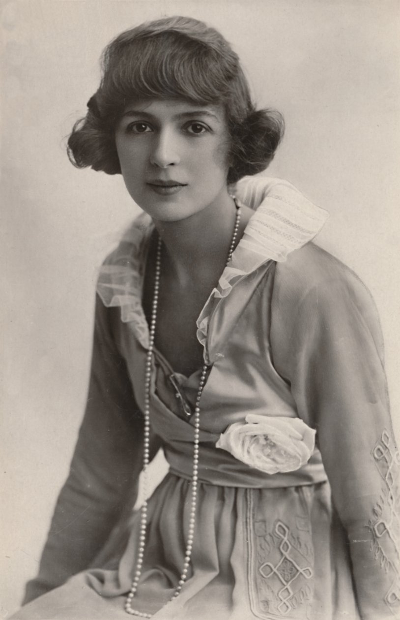 Frøken Julia James, 1890-1964, c1930. av Unbekannt