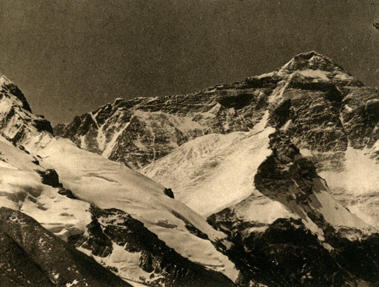 Mount Everest fra baseleiren, c1918-c1939. av Unbekannt