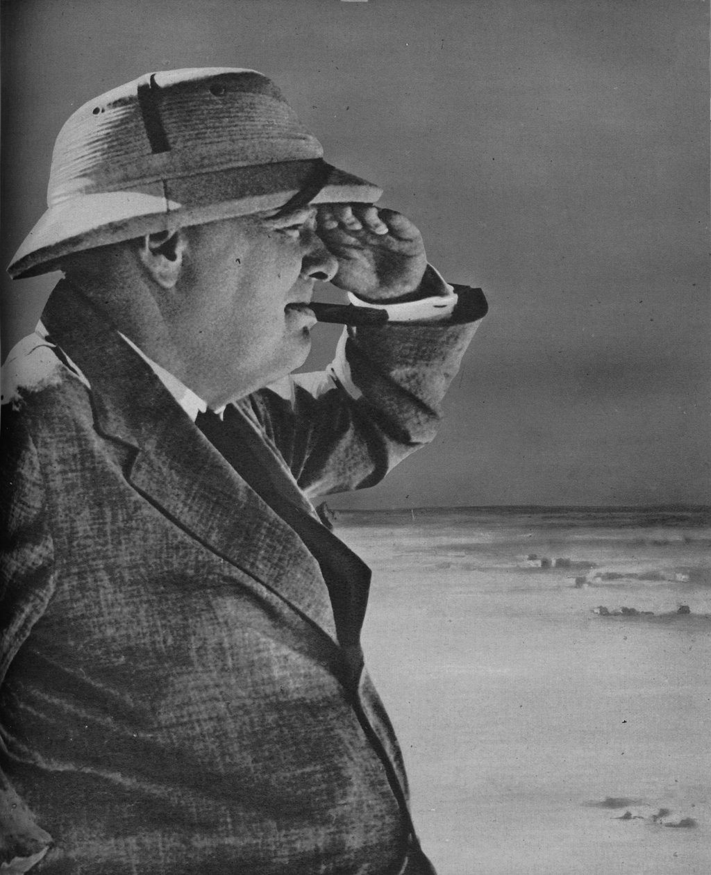 Mr. Churchill spionerer fienden, 1943. av Unbekannt