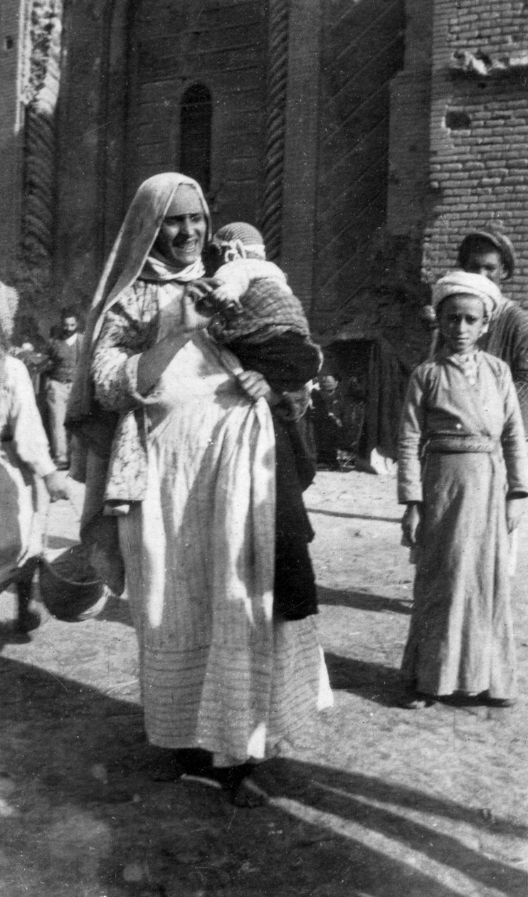 Muslimsk kvinne og barn, Irak, 1917-1919 av Unbekannt