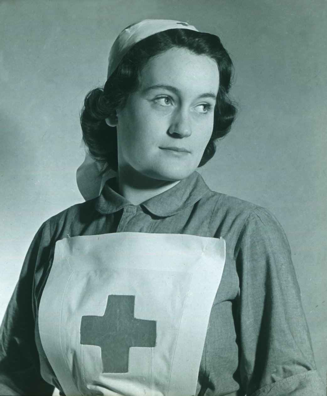 Sykepleier, ca 1940-tallet. av Unbekannt
