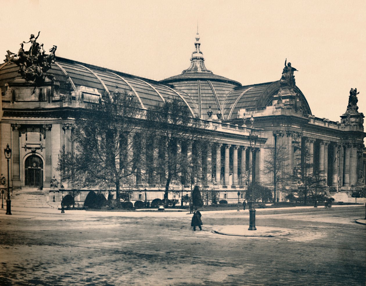 Paris. - Det store palasset. -LL, c1910. av Unbekannt