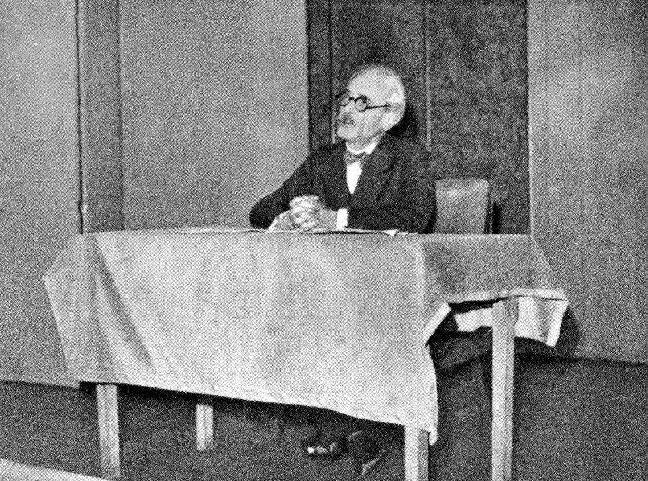 Paul Valery , fransk poet, essayist og filosof, 1935 av Unbekannt