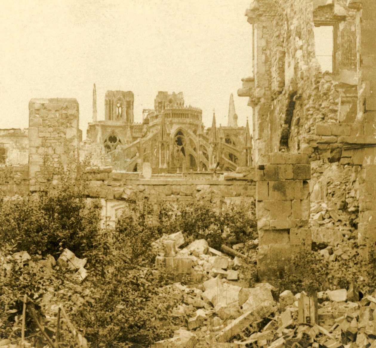 Reims katedral, Reims, Nord-Frankrike, c1914-c1918 av Unbekannt