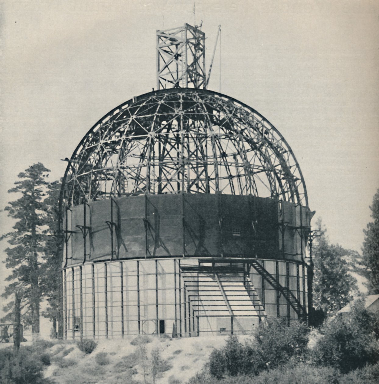 Skjelettkuppel for å huse en astronomisk mammut, c1935 av Unbekannt