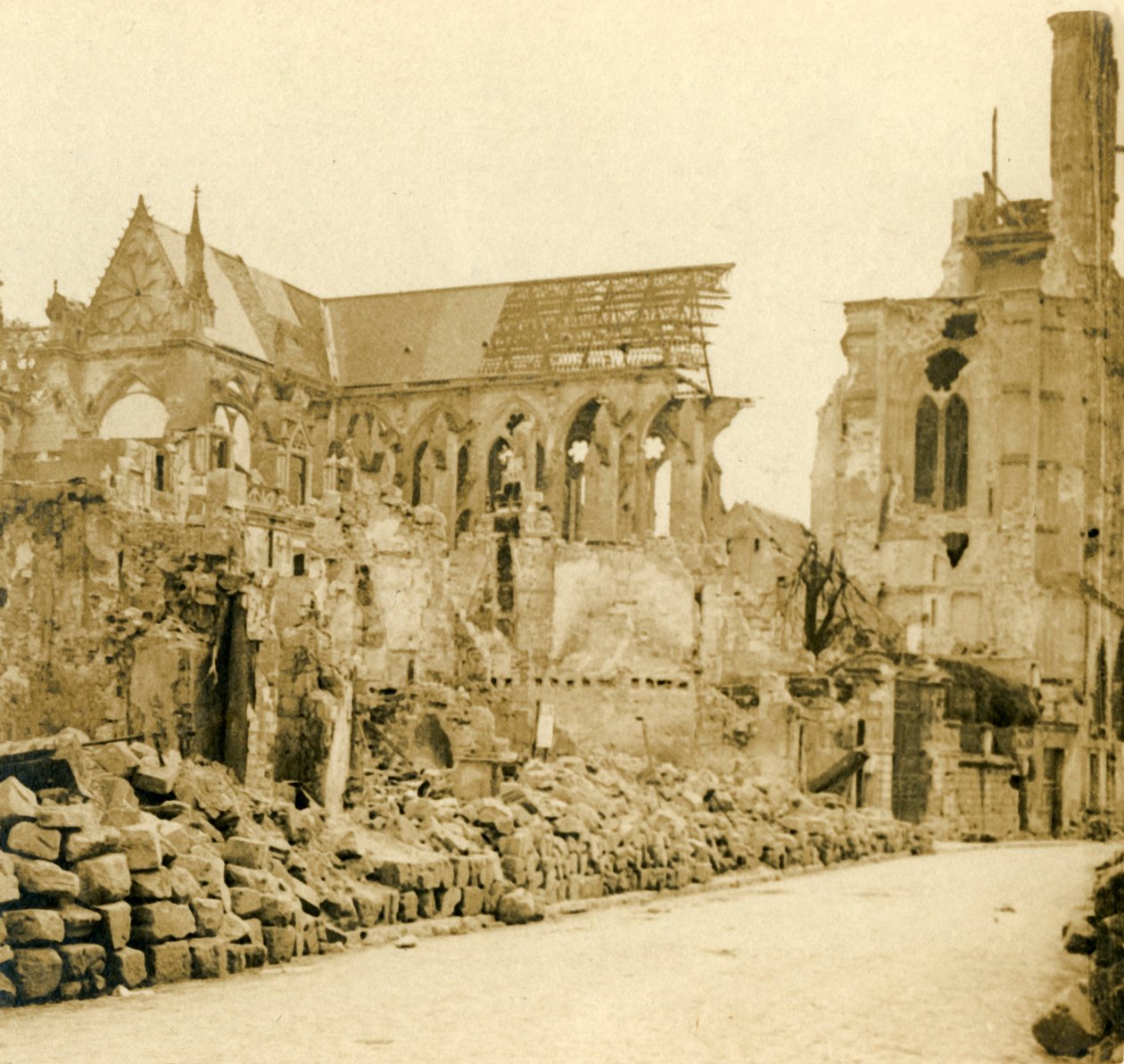 Soissons katedral, Soissons, Nord-Frankrike, c1914-c1918. av Unbekannt