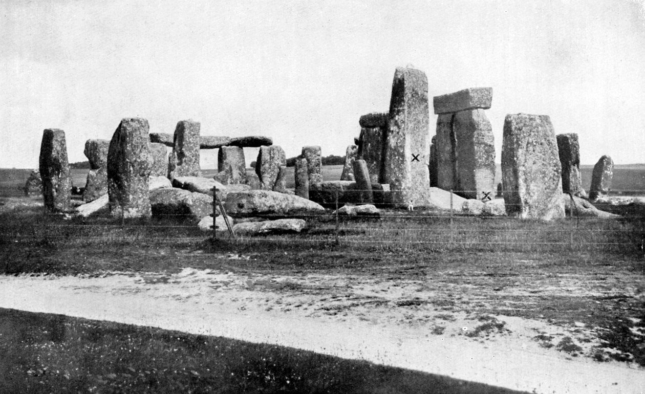 Stonehenge etter restaurering, c1920 av Unbekannt