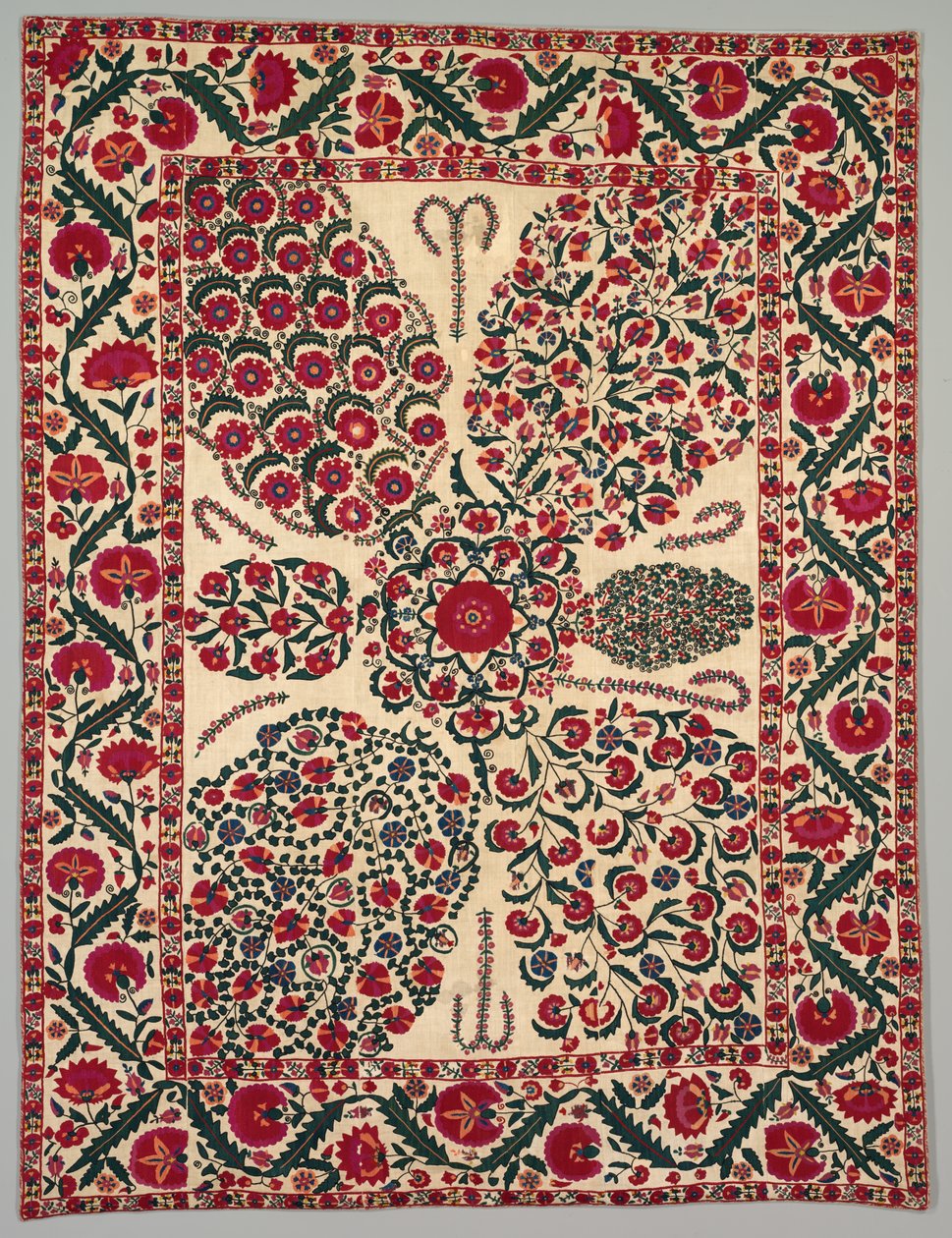 Suzani med blomsterspray, 1800-1850. av Unbekannt