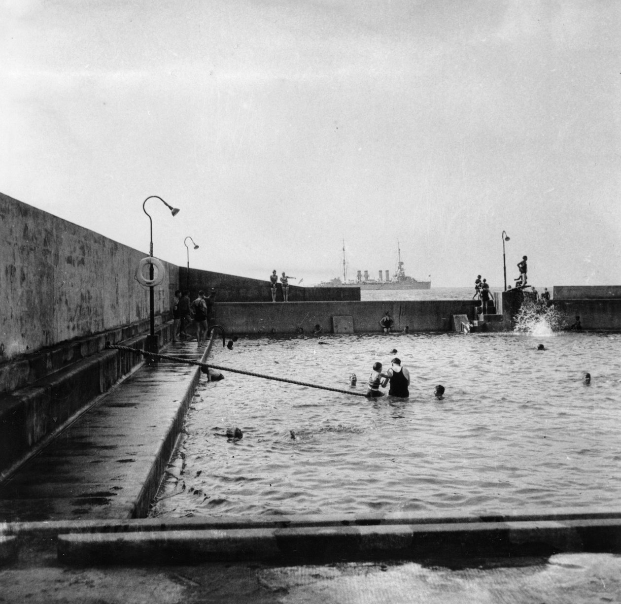 Svømmebasseng, Balboa, Panama, 1931 av Unbekannt