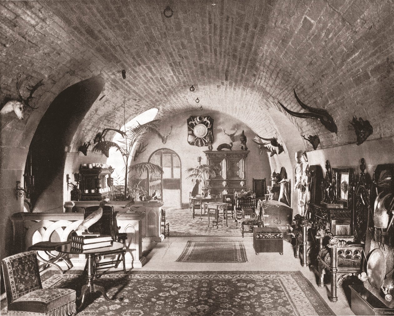 Krypten, Glamis Castle, Forfar, Skottland, 1894. av Unbekannt